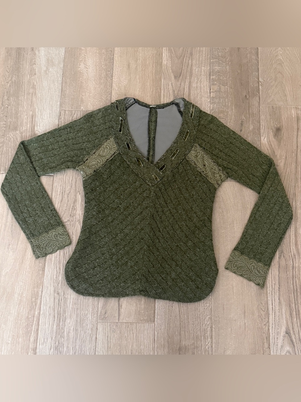 Y2K Boho Green Knit Tunic Top Long Sleeve Lace Trim Embellished V-Neck Sweater